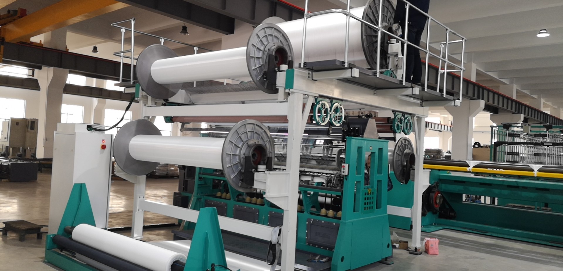 trường hợp công ty mới nhất về Nhà sản xuất hỗ trợ thiết bị dệt công suất cao